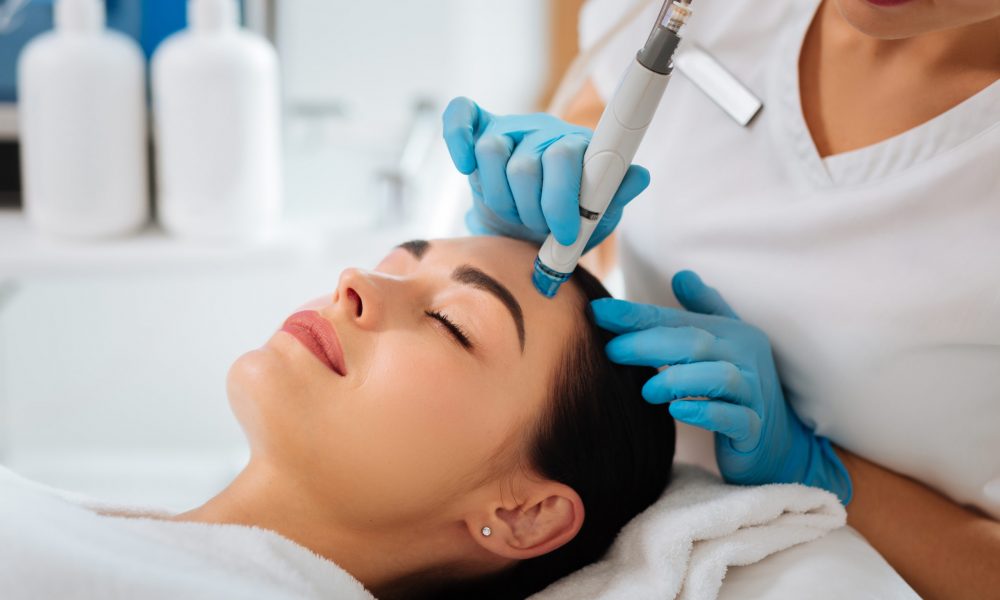 Give the Gift of a Hydrafacial: 5 Benefits of This Amazing Treatment